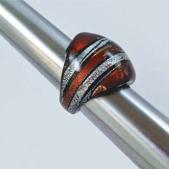 Vintage Brown Silver & Black Stripes Art Glass Domed Shimmery Wide Chunky Ring - Picture 10 of 13